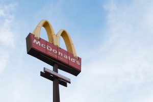 Taper: 3 Energy Tips for Quick Serve Restaurants - McDonalds sign